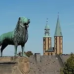Serenade Am Zwinger Lägenhet *